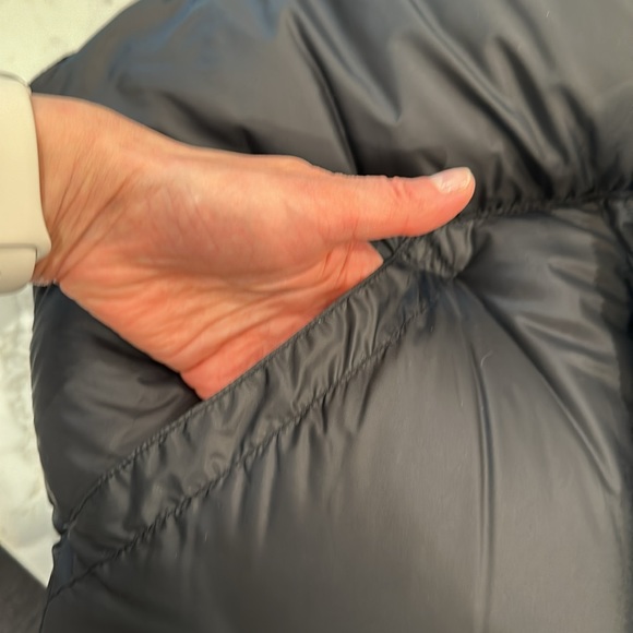 North By Northwest Nylon Puffer Vest - Picture 6 of 8